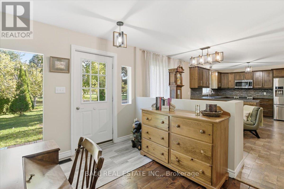 2046 Selwyn Road, Selwyn, Ontario  K0L 2H0 - Photo 7 - X12463491