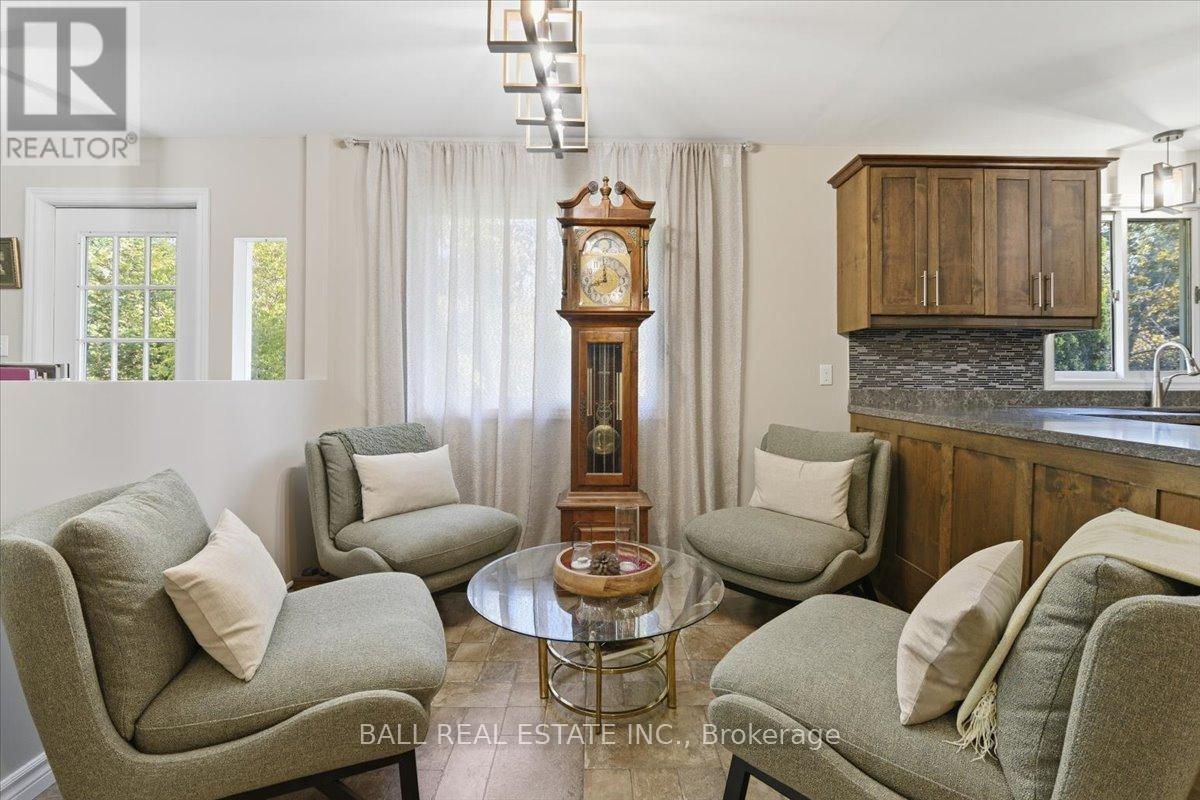 2046 Selwyn Road, Selwyn, Ontario  K0L 2H0 - Photo 9 - X12463491