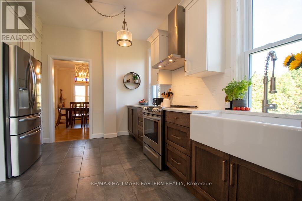 3477 Wallace Point Road, Otonabee-South Monaghan, Ontario  K9J 6Y3 - Photo 15 - X12463813