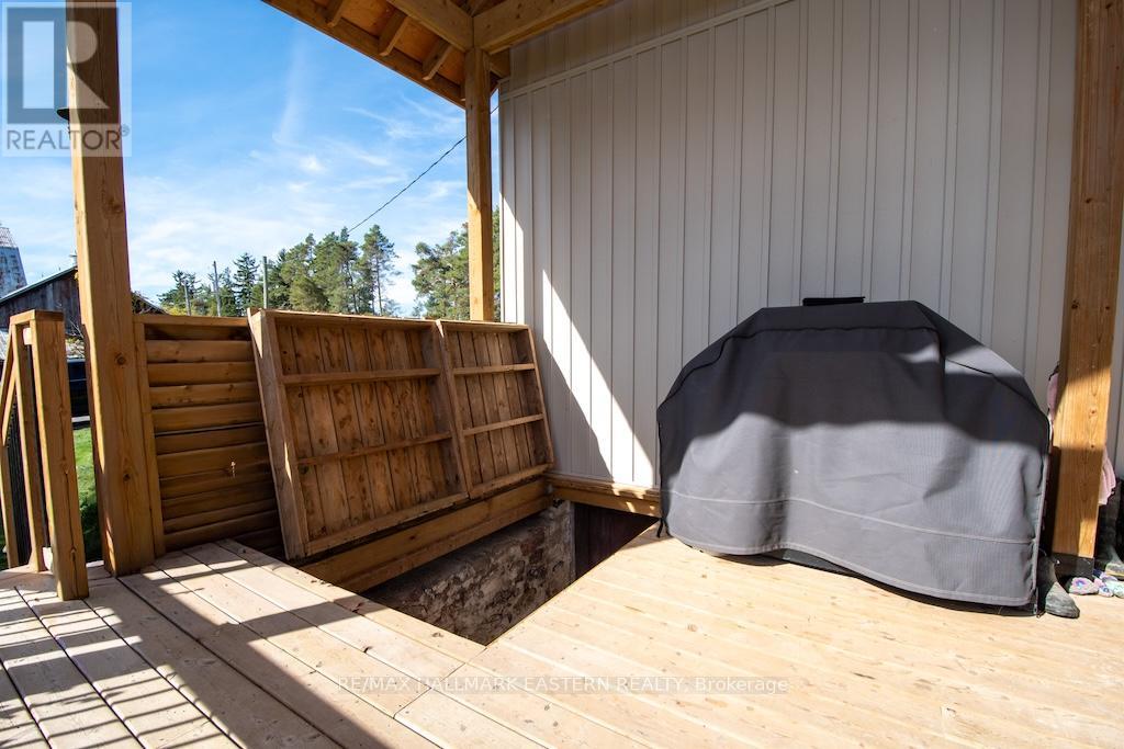 3477 Wallace Point Road, Otonabee-South Monaghan, Ontario  K9J 6Y3 - Photo 36 - X12463813
