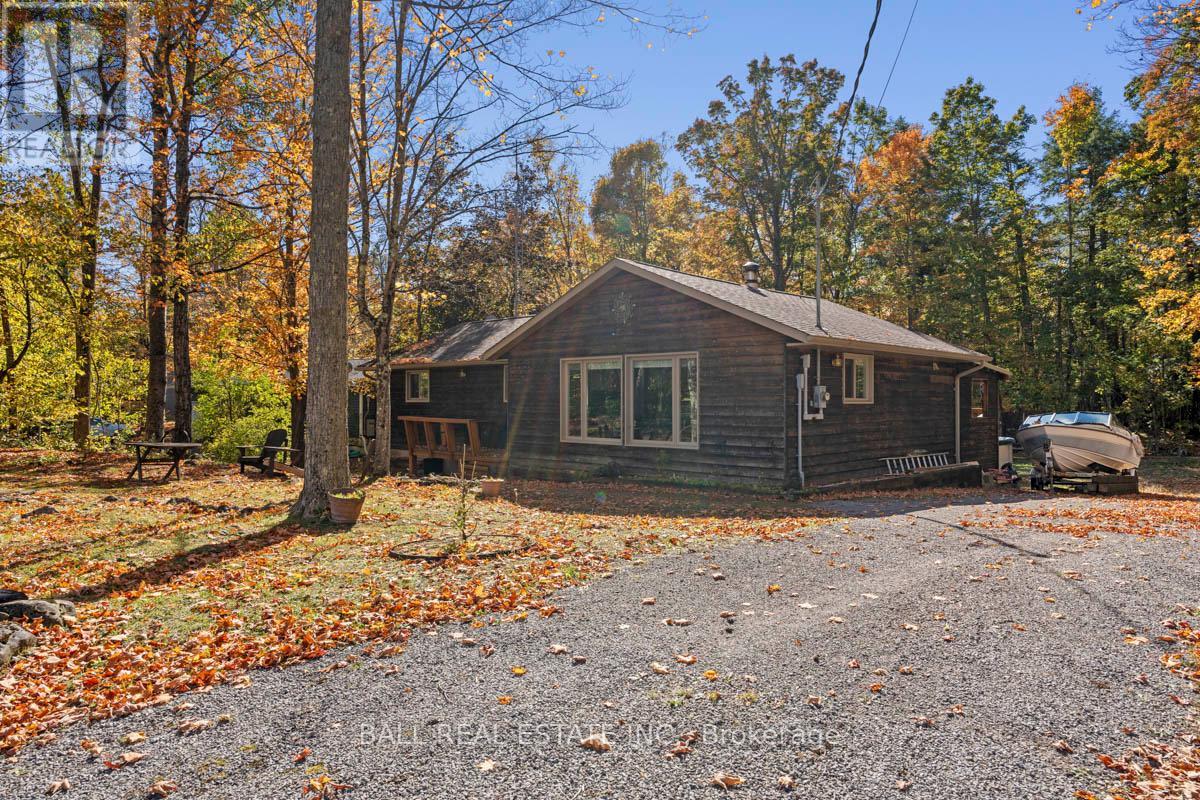 80 Sumcot Drive, Trent Lakes, Ontario  K0L 1J0 - Photo 2 - X12464010