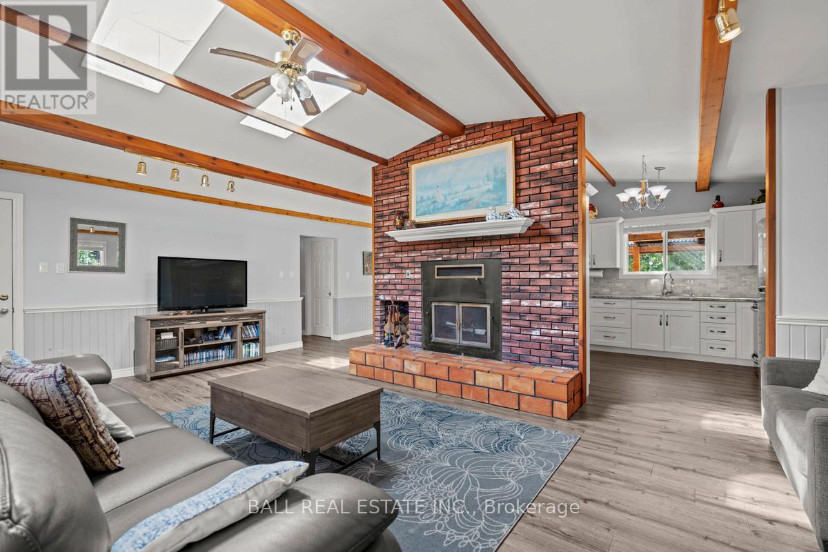 80 Sumcot Drive, Trent Lakes, Ontario  K0L 1J0 - Photo 6 - X12464010