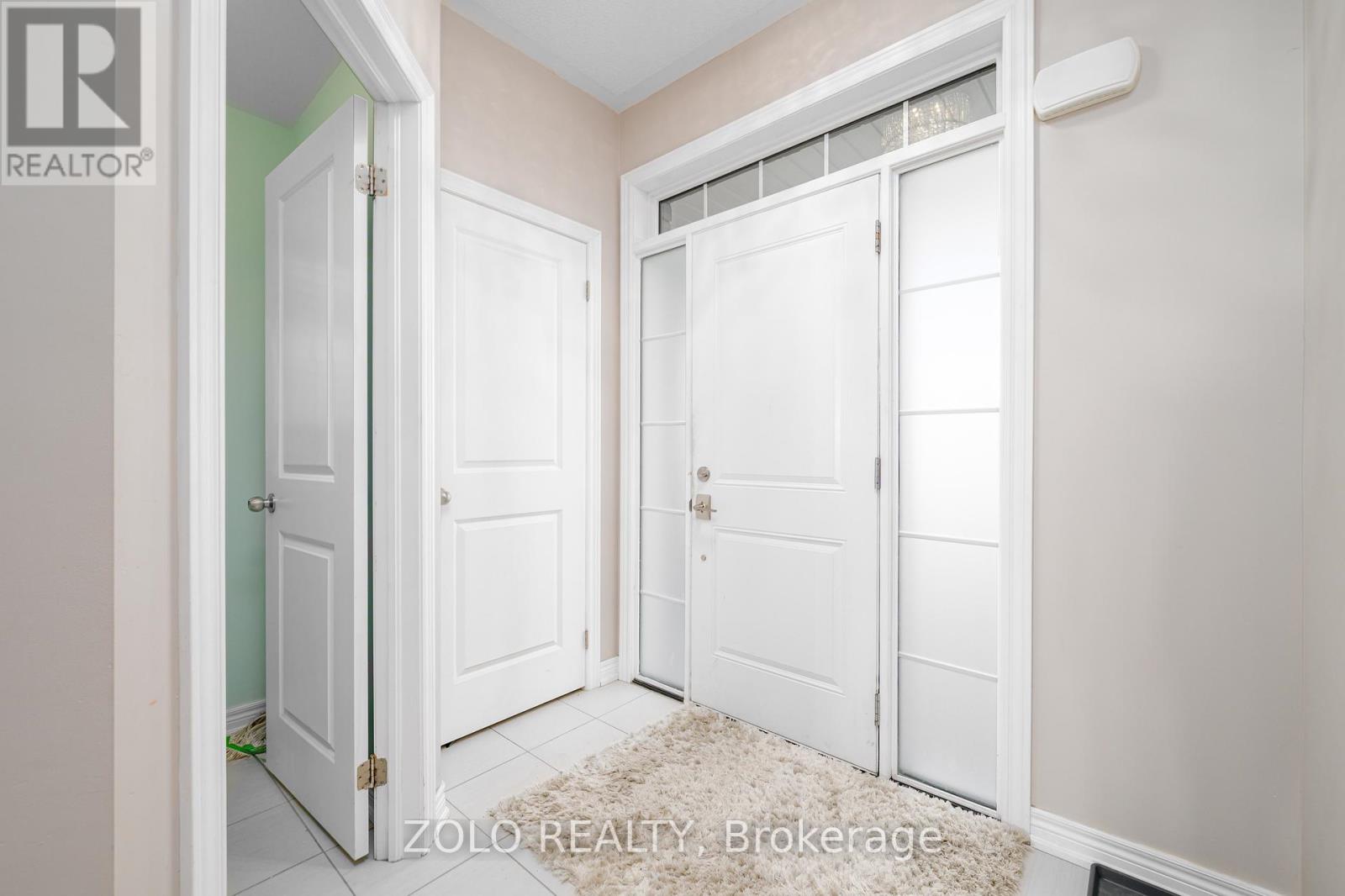 417 Florence Drive, Peterborough (Monaghan Ward 2), Ontario  K9J 0H7 - Photo 4 - X12464332