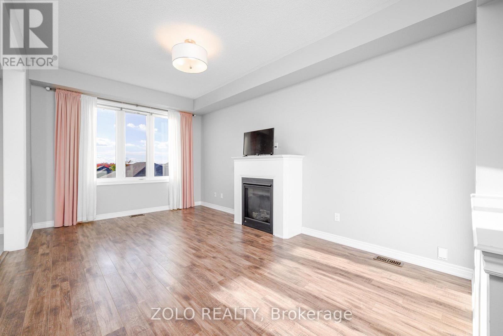 417 Florence Drive, Peterborough (Monaghan Ward 2), Ontario  K9J 0H7 - Photo 8 - X12464332