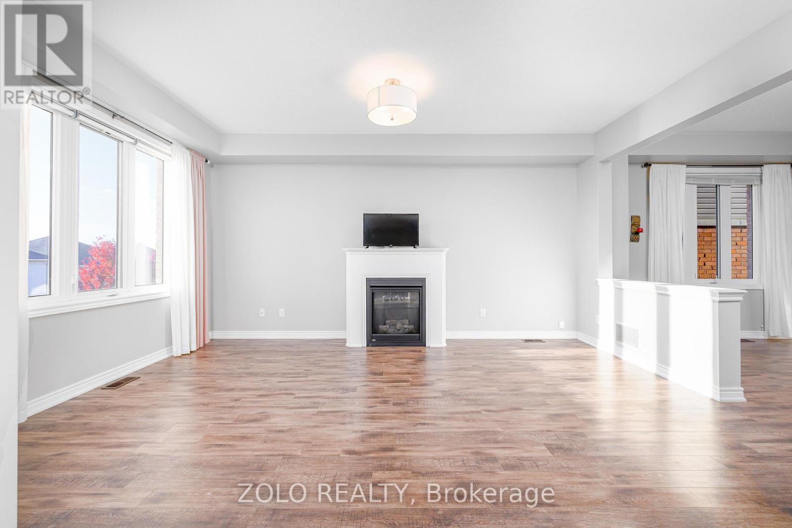 417 Florence Drive, Peterborough (Monaghan Ward 2), Ontario  K9J 0H7 - Photo 9 - X12464332