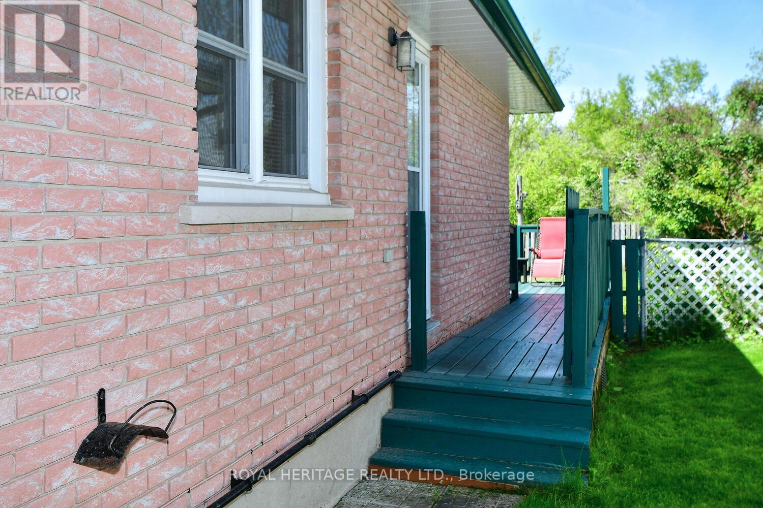 1147 Chemong Road, Peterborough (Northcrest Ward 5), Ontario  K9J 6X2 - Photo 31 - X12464748