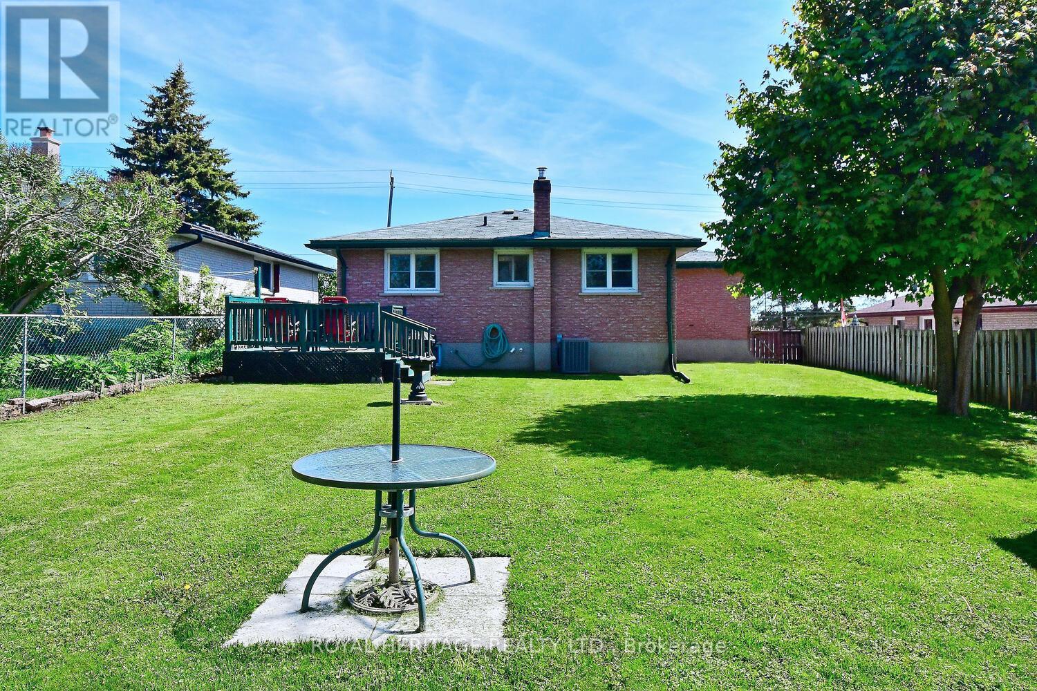 1147 Chemong Road, Peterborough (Northcrest Ward 5), Ontario  K9J 6X2 - Photo 34 - X12464748
