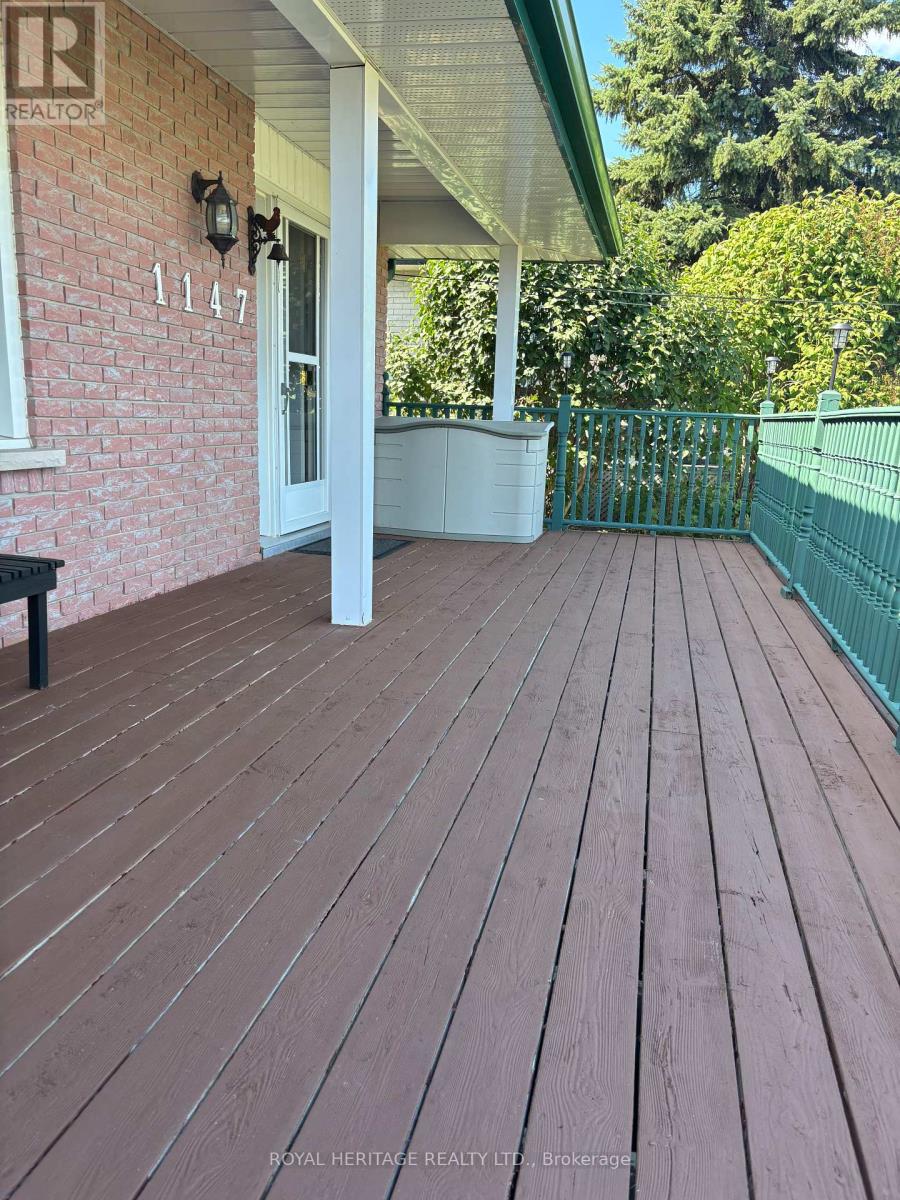 1147 Chemong Road, Peterborough (Northcrest Ward 5), Ontario  K9J 6X2 - Photo 5 - X12464748