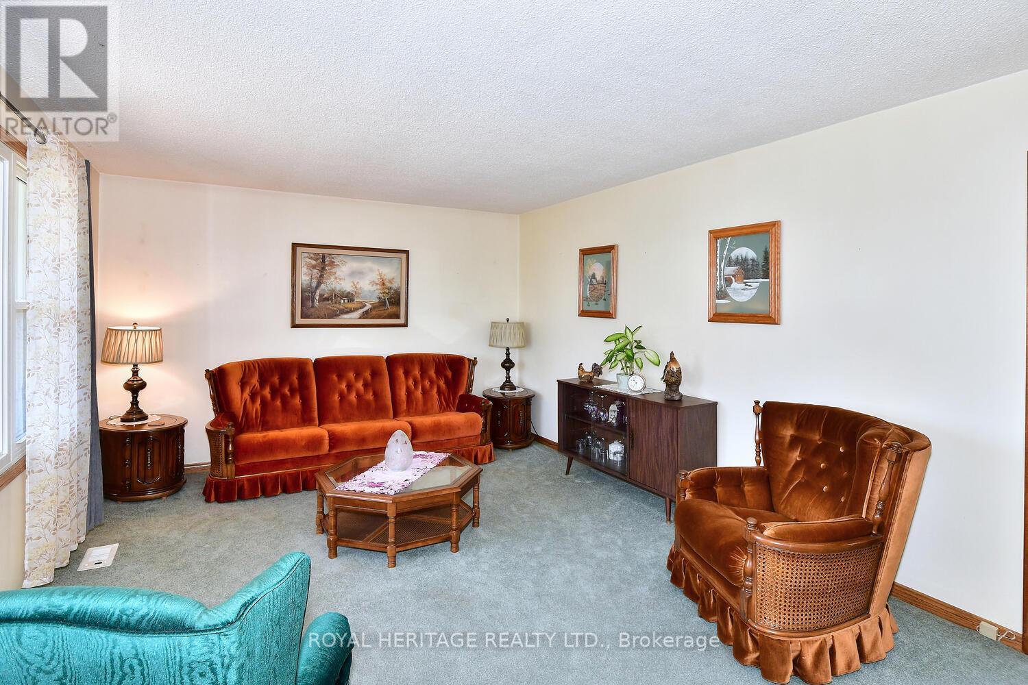 1147 Chemong Road, Peterborough (Northcrest Ward 5), Ontario  K9J 6X2 - Photo 6 - X12464748