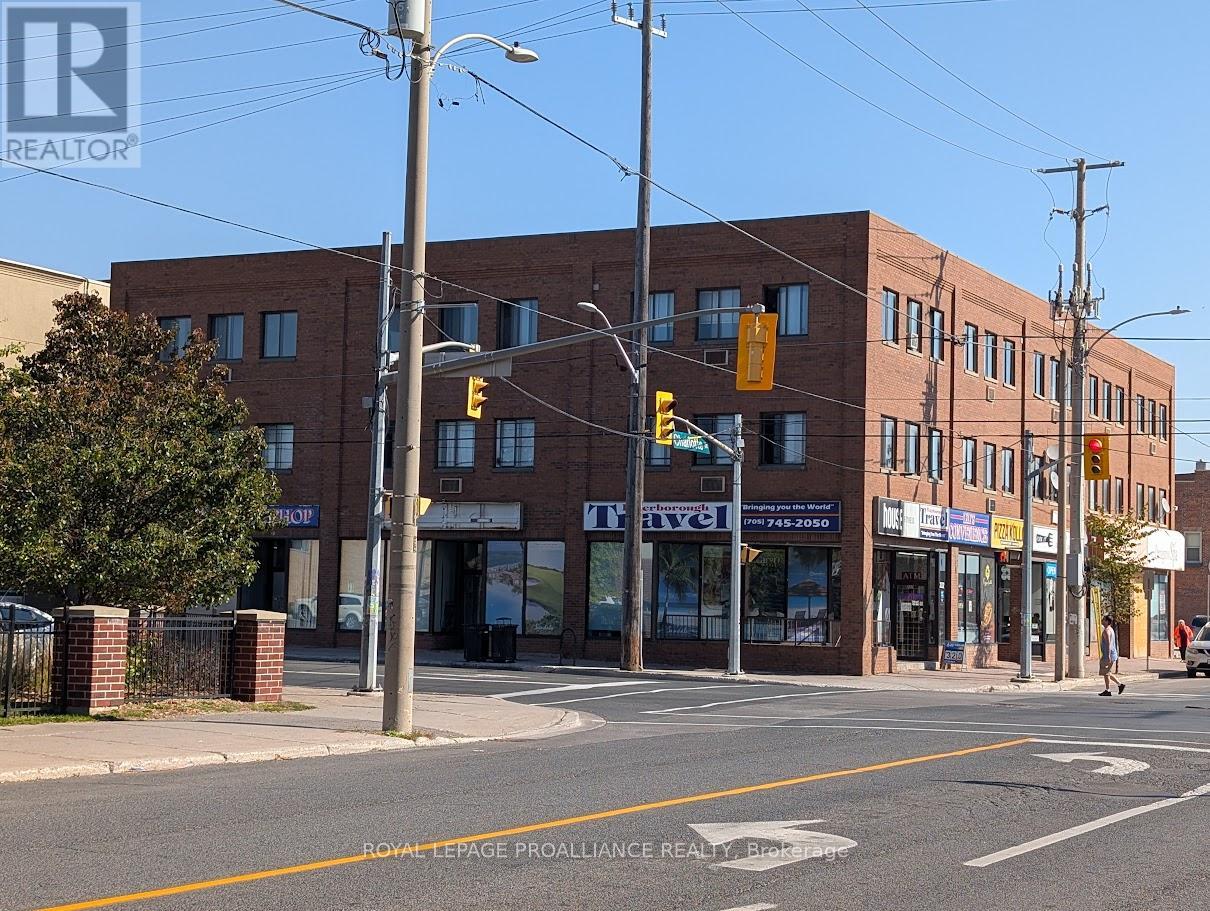 305 - 328 Aylmer Street N, Peterborough (Town Ward 3), Ontario  K9H 3V6 - Photo 10 - X12464845