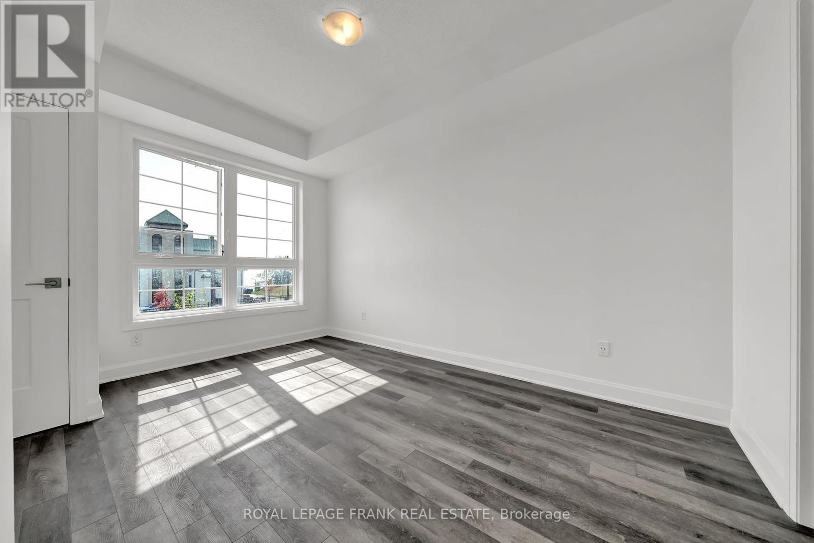 216 - 50 Lakebreeze Drive, Clarington (Newcastle), Ontario  L1B 0V9 - Photo 12 - E12464887