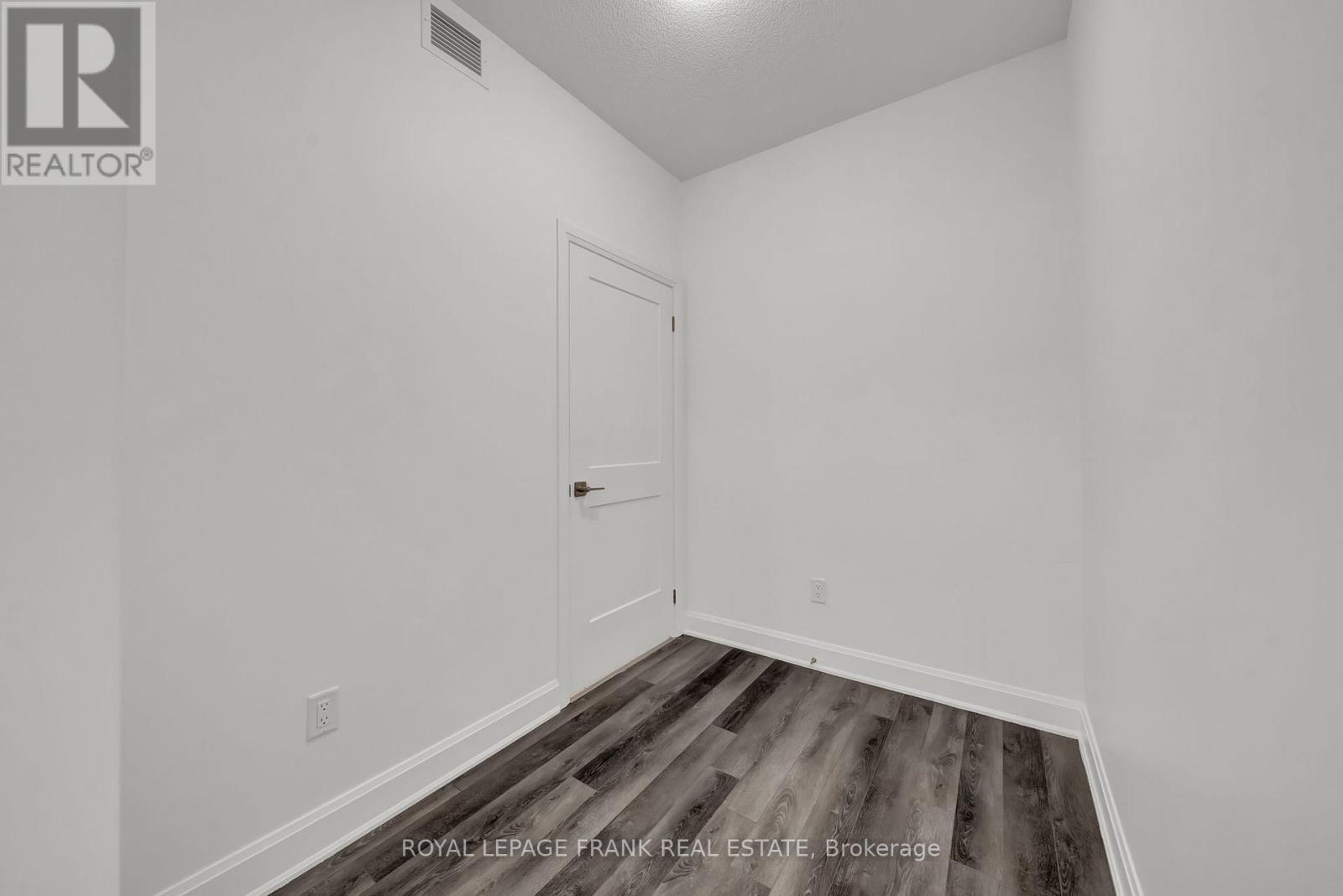 216 - 50 Lakebreeze Drive, Clarington (Newcastle), Ontario  L1B 0V9 - Photo 17 - E12464887