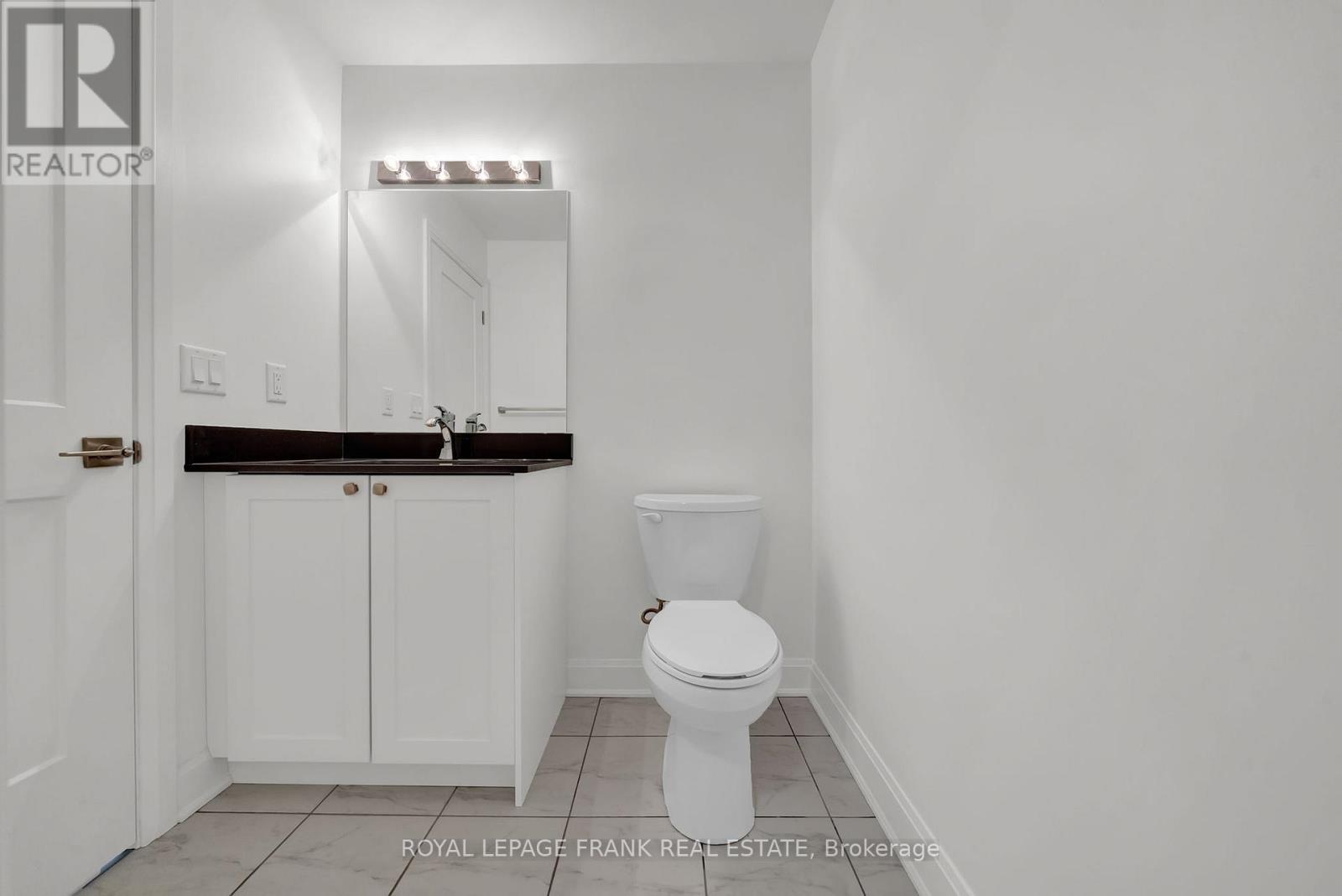 216 - 50 Lakebreeze Drive, Clarington (Newcastle), Ontario  L1B 0V9 - Photo 18 - E12464887