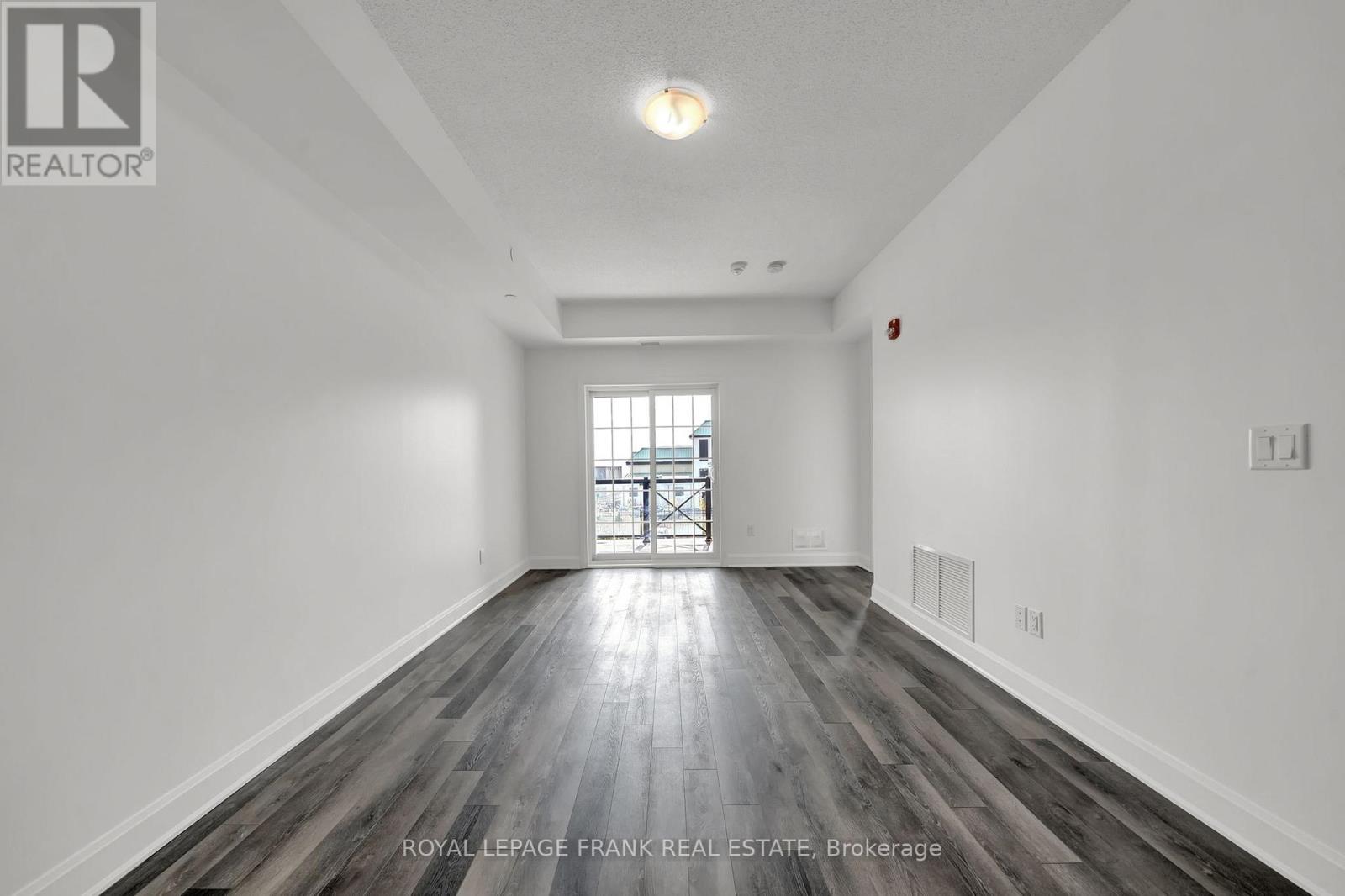 216 - 50 Lakebreeze Drive, Clarington (Newcastle), Ontario  L1B 0V9 - Photo 9 - E12464887