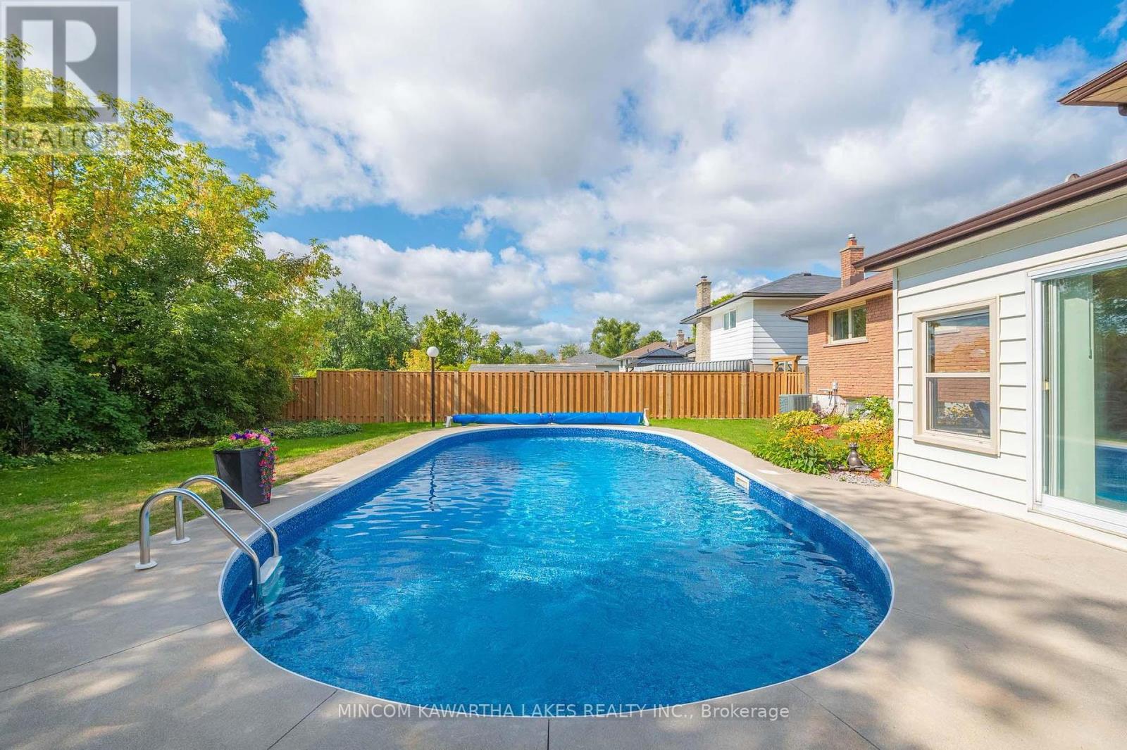 919 Sydenham Road, Peterborough (Ashburnham Ward 4), Ontario  K9J 1K5 - Photo 41 - X12464905