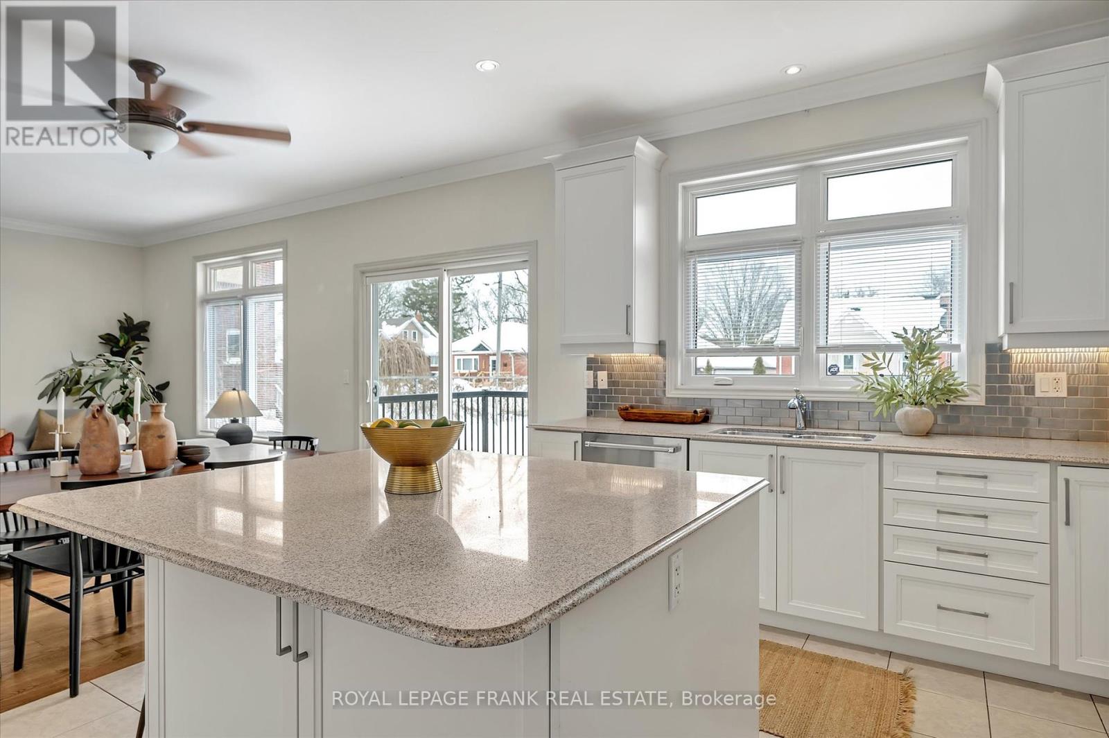 8 - 24 Brinton Drive, Peterborough (Otonabee Ward 1), Ontario  K9J 8S8 - Photo 12 - X12464993