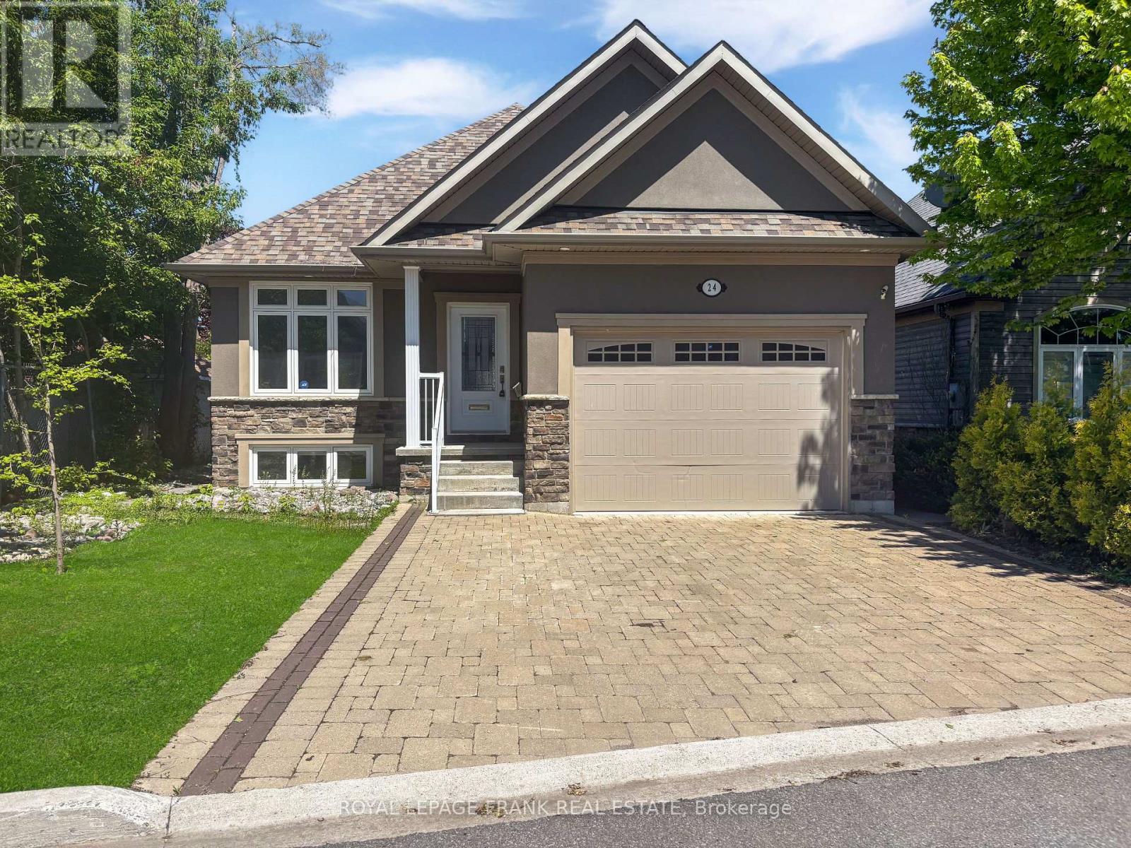 8 - 24 Brinton Drive, Peterborough (Otonabee Ward 1), Ontario  K9J 8S8 - Photo 2 - X12464993
