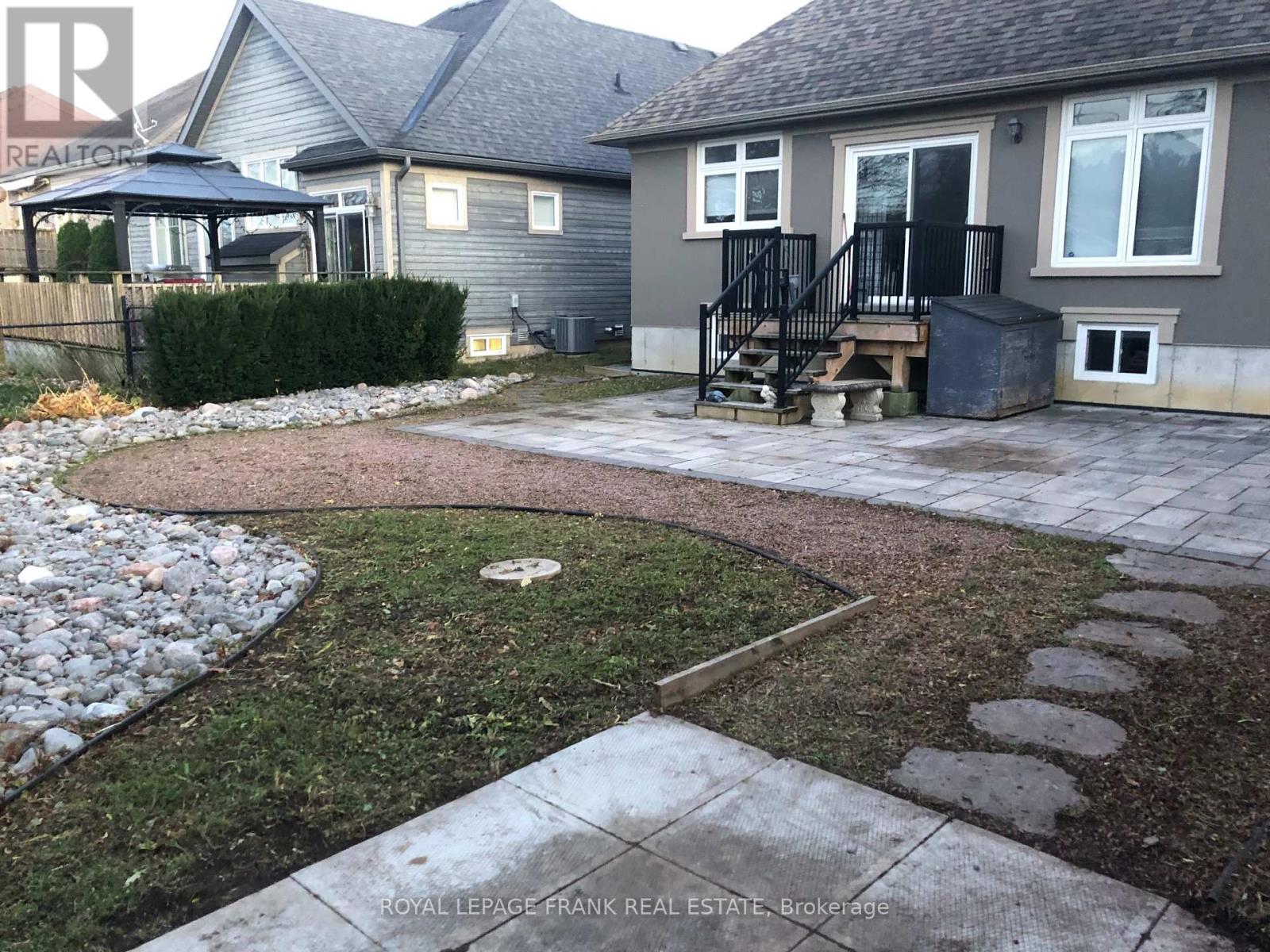 8 - 24 Brinton Drive, Peterborough (Otonabee Ward 1), Ontario  K9J 8S8 - Photo 43 - X12464993
