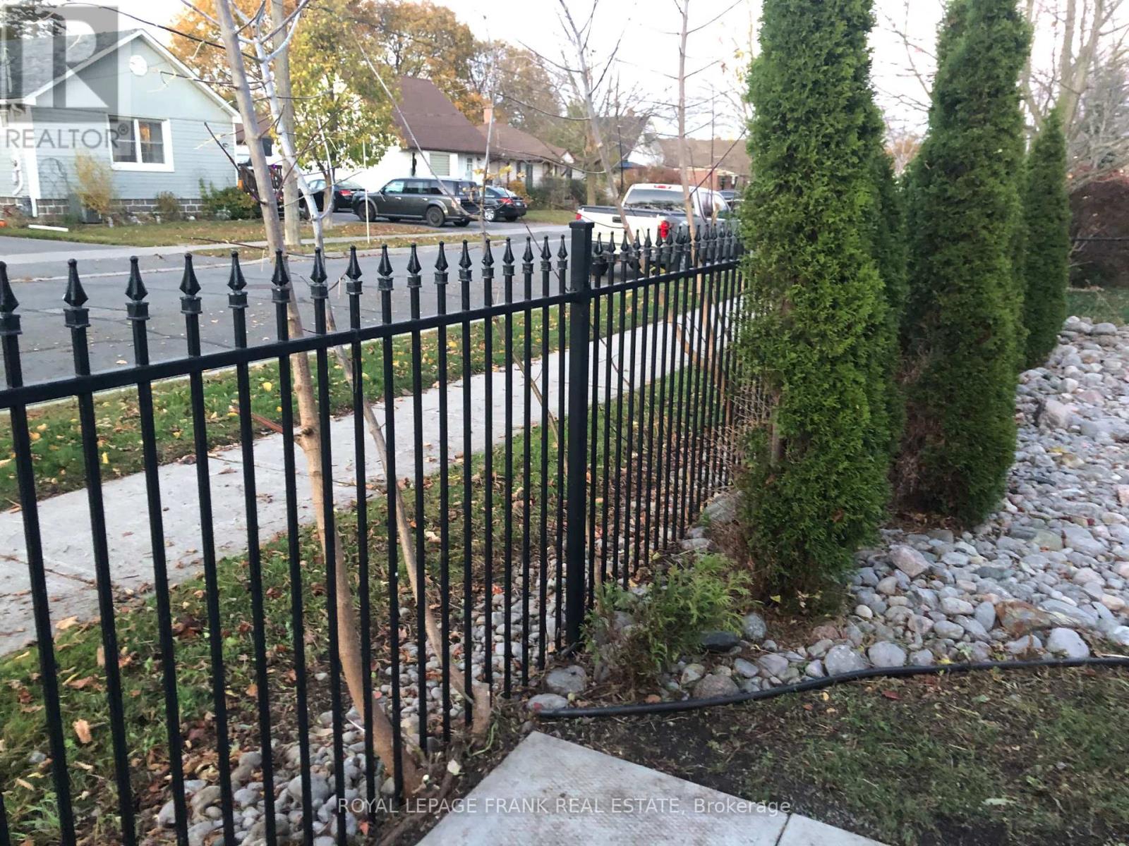 8 - 24 Brinton Drive, Peterborough (Otonabee Ward 1), Ontario  K9J 8S8 - Photo 44 - X12464993