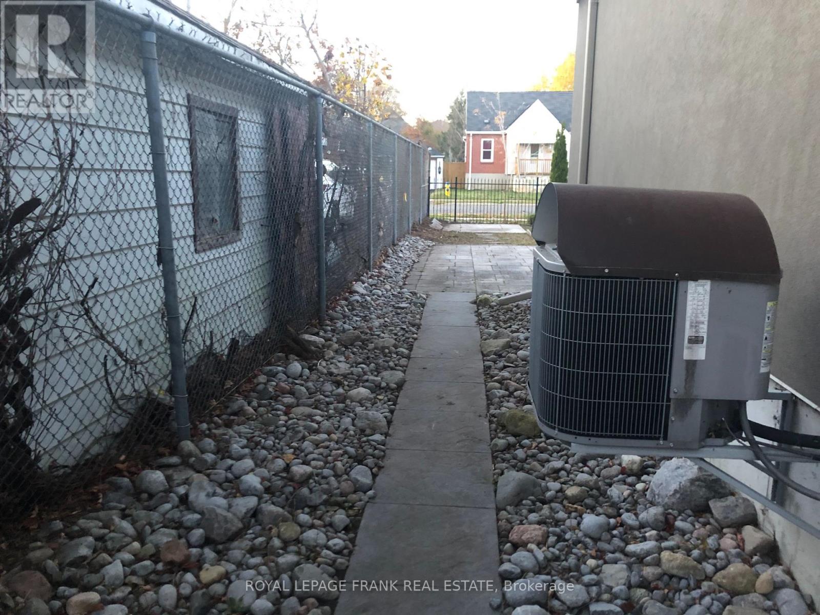 8 - 24 Brinton Drive, Peterborough (Otonabee Ward 1), Ontario  K9J 8S8 - Photo 48 - X12464993