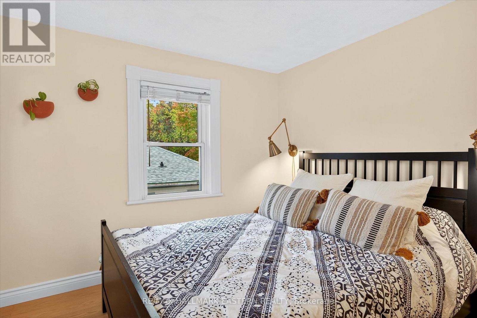 14 Alexander Avenue, Peterborough (Monaghan Ward 2), Ontario  K9J 6B4 - Photo 37 - X12465073