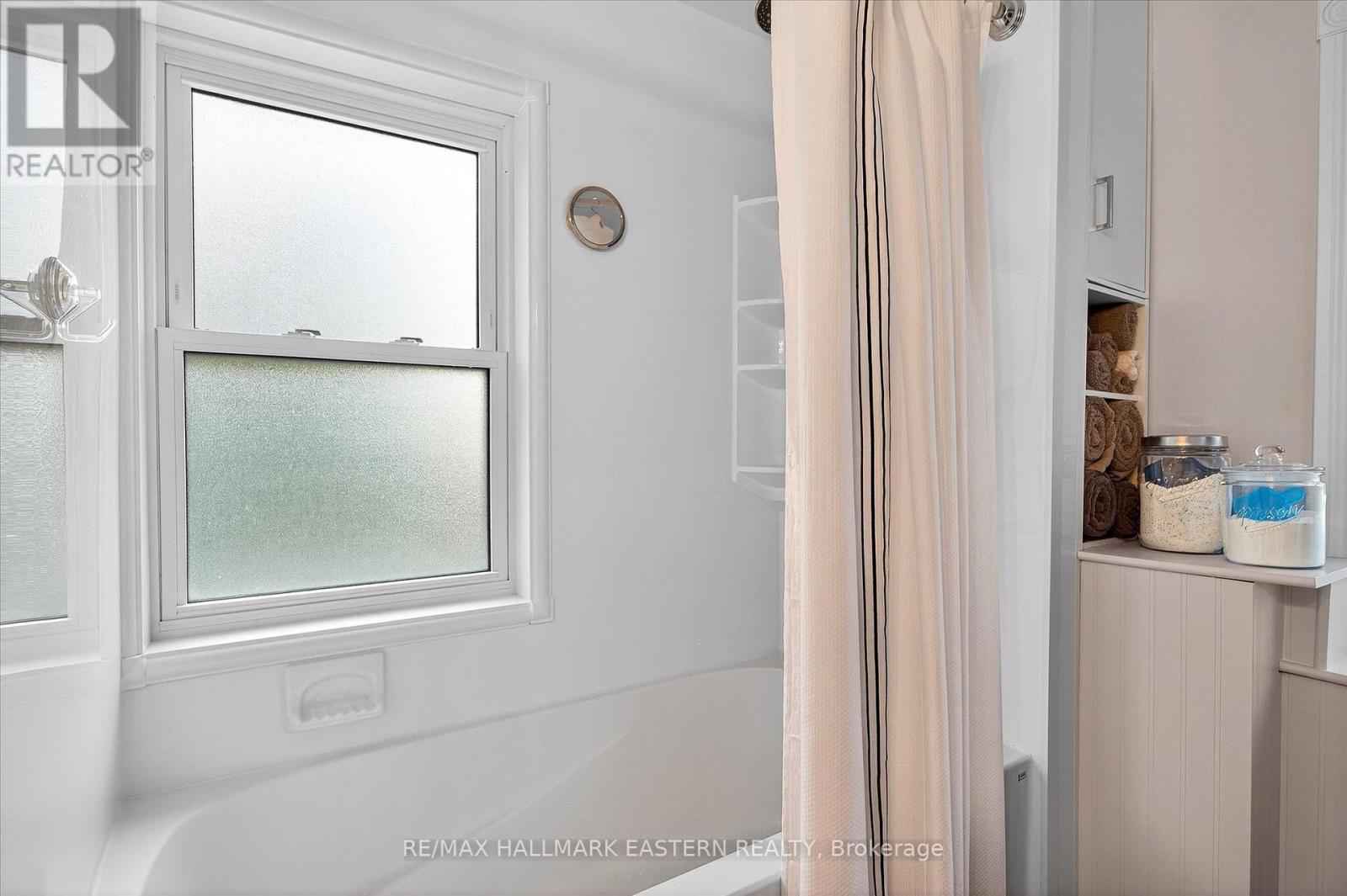 14 Alexander Avenue, Peterborough (Monaghan Ward 2), Ontario  K9J 6B4 - Photo 41 - X12465073