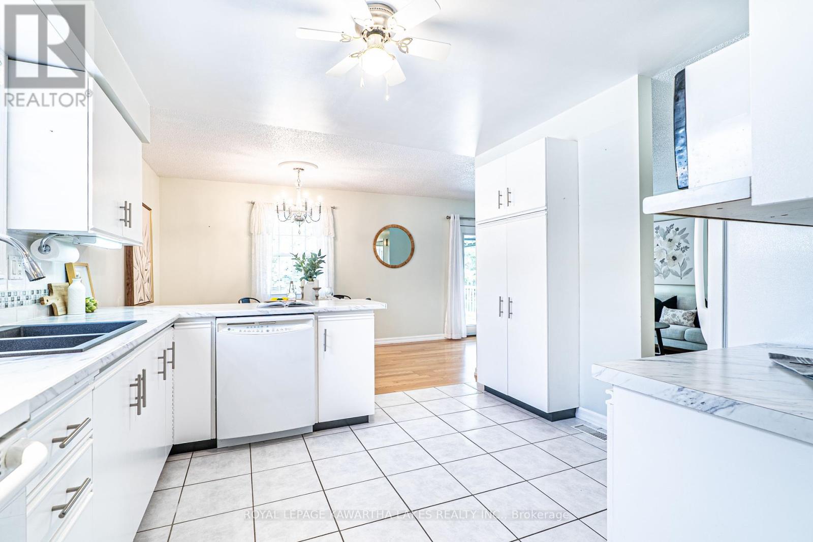 83 Lori Boulevard, Kawartha Lakes (Lindsay), Ontario  K9V 6V7 - Photo 15 - X12465255