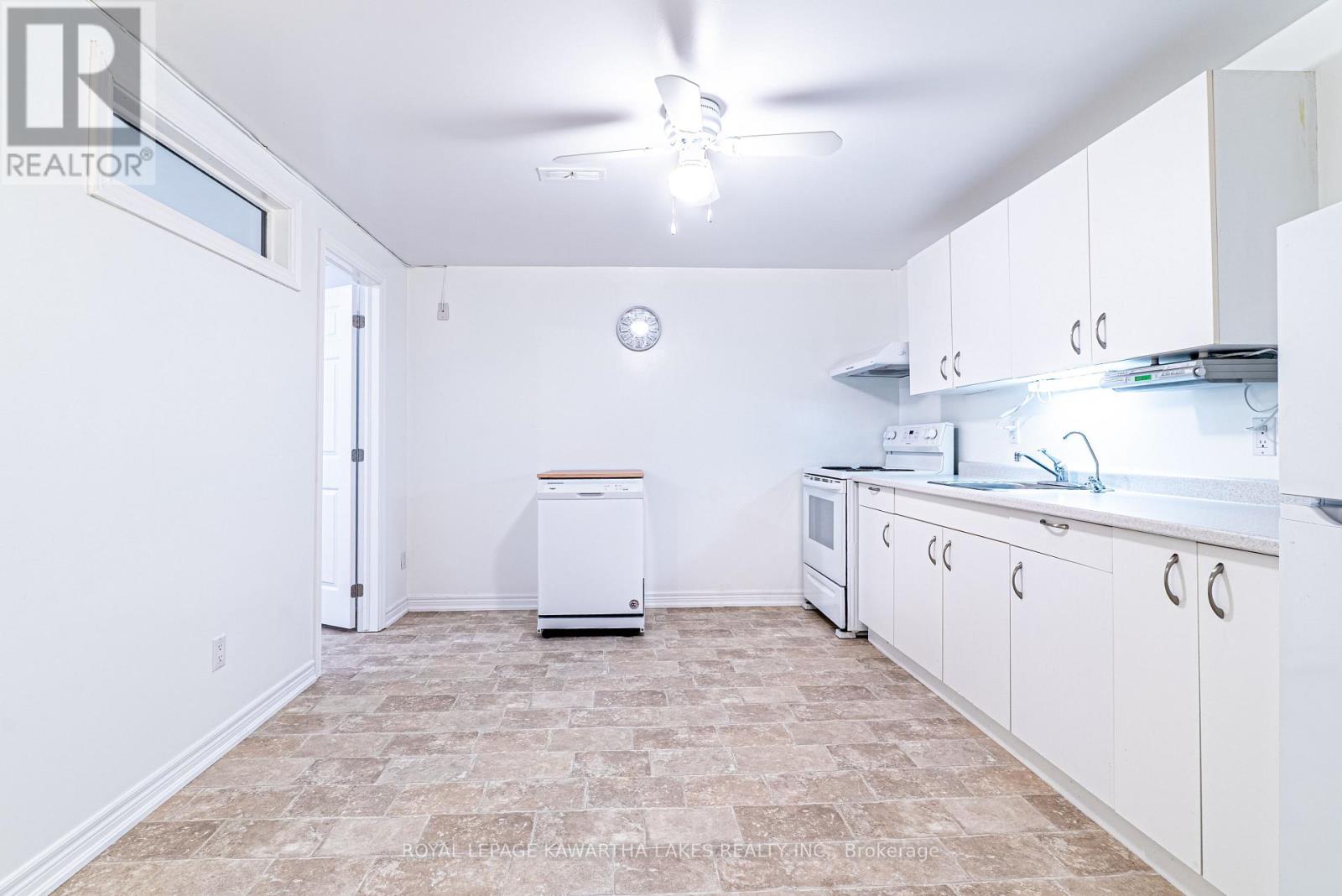 83 Lori Boulevard, Kawartha Lakes (Lindsay), Ontario  K9V 6V7 - Photo 27 - X12465255