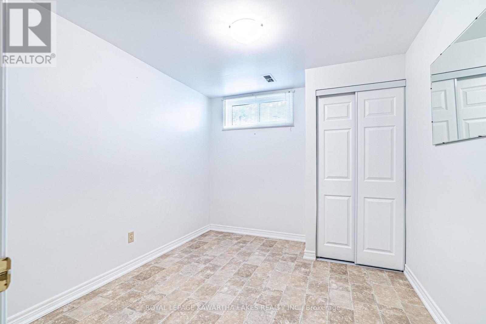 83 Lori Boulevard, Kawartha Lakes (Lindsay), Ontario  K9V 6V7 - Photo 29 - X12465255