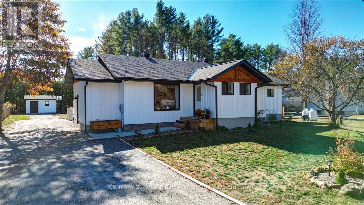 71 PINEGROVE STREET, hastings highlands (herschel ward), Ontario