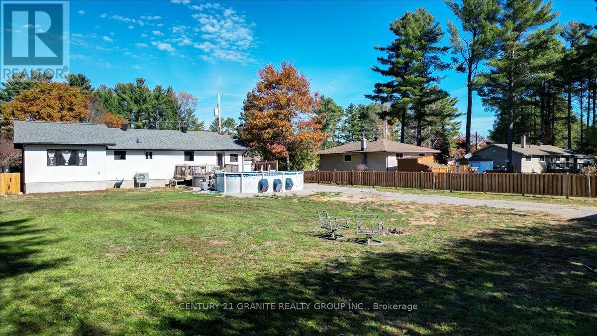 71 Pinegrove Street, Hastings Highlands (Herschel Ward), Ontario  K0L 1C0 - Photo 46 - X12465408
