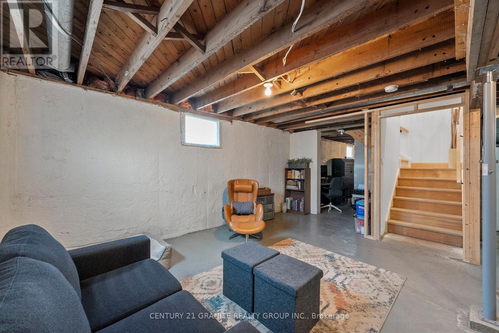 31 Sprucedale Street, Highlands East (Bicroft Ward), Ontario  K0L 1M0 - Photo 27 - X12465476