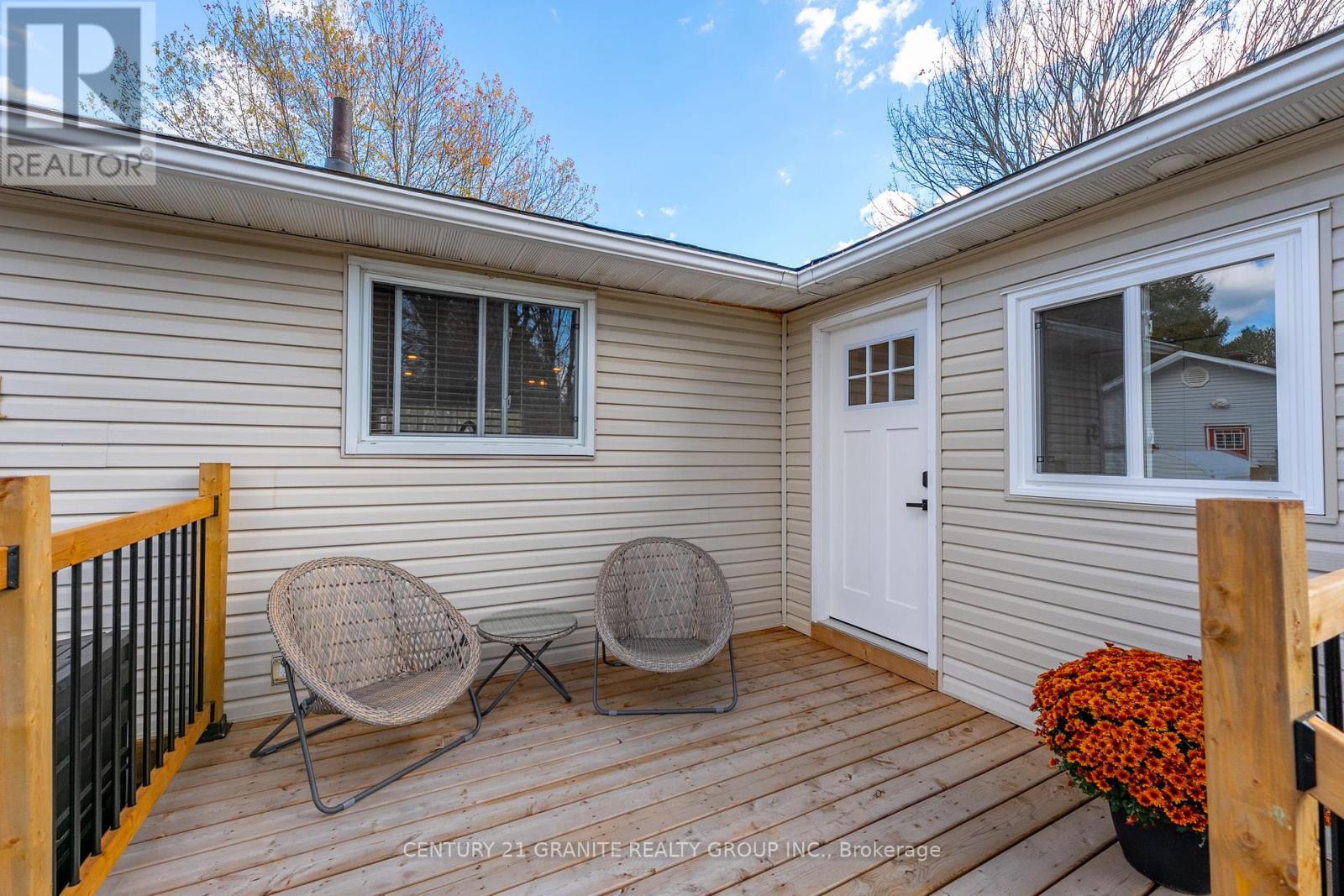 31 Sprucedale Street, Highlands East (Bicroft Ward), Ontario  K0L 1M0 - Photo 34 - X12465476