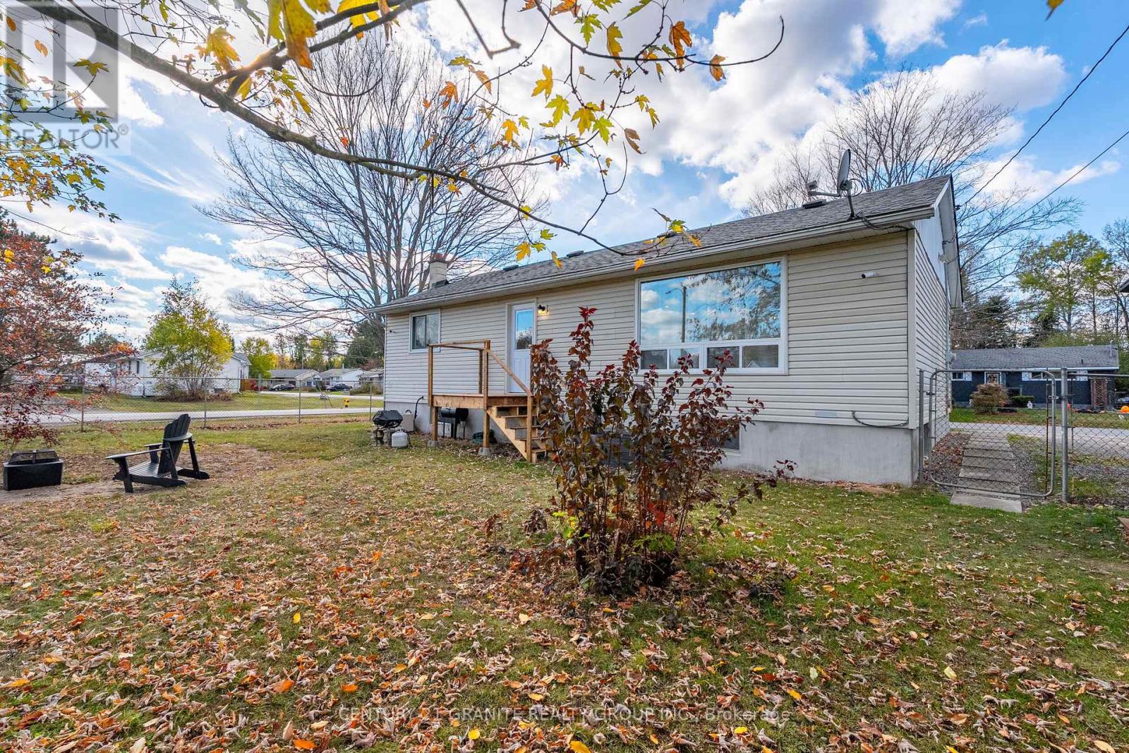 31 Sprucedale Street, Highlands East (Bicroft Ward), Ontario  K0L 1M0 - Photo 36 - X12465476