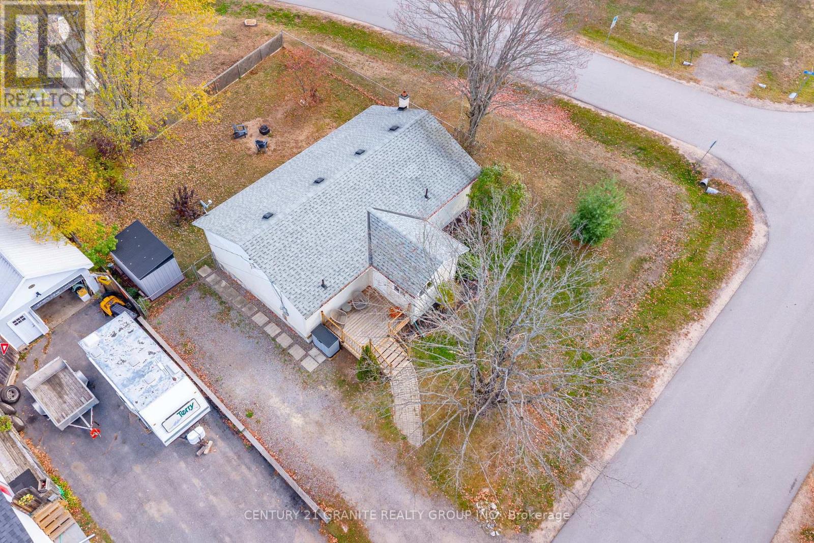 31 Sprucedale Street, Highlands East (Bicroft Ward), Ontario  K0L 1M0 - Photo 41 - X12465476