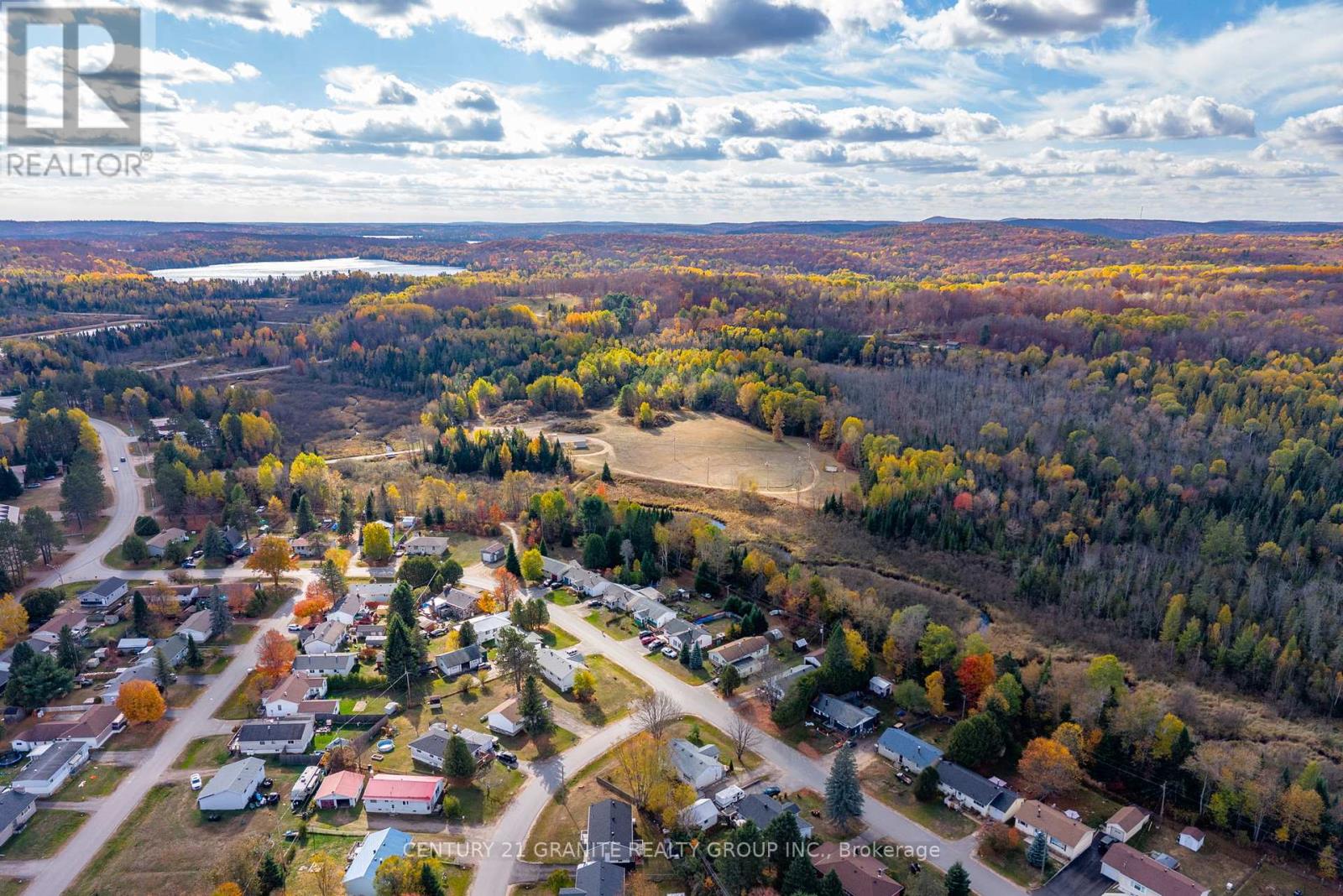 31 Sprucedale Street, Highlands East (Bicroft Ward), Ontario  K0L 1M0 - Photo 42 - X12465476