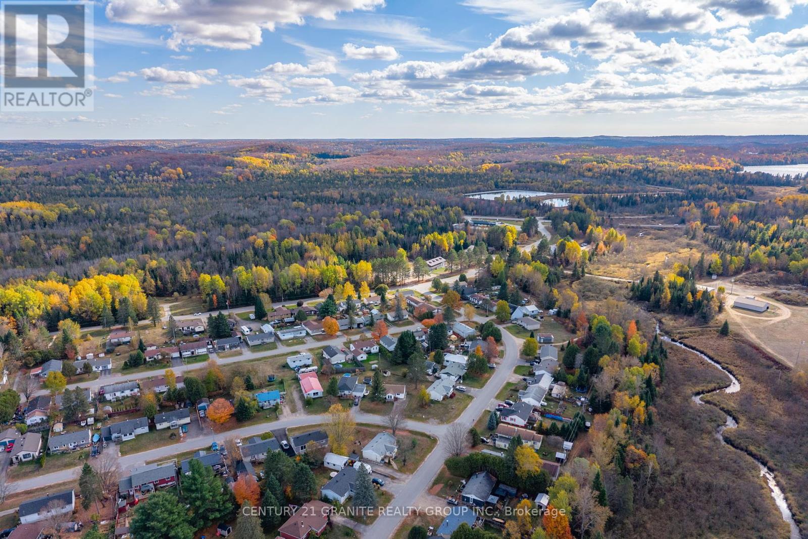 31 Sprucedale Street, Highlands East (Bicroft Ward), Ontario  K0L 1M0 - Photo 43 - X12465476