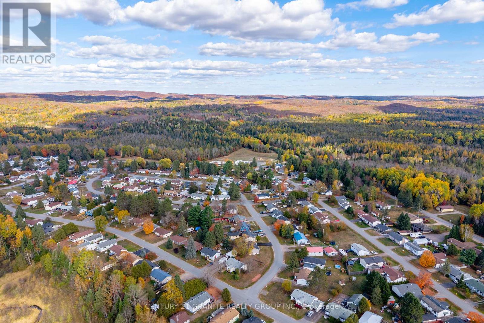 31 Sprucedale Street, Highlands East (Bicroft Ward), Ontario  K0L 1M0 - Photo 44 - X12465476