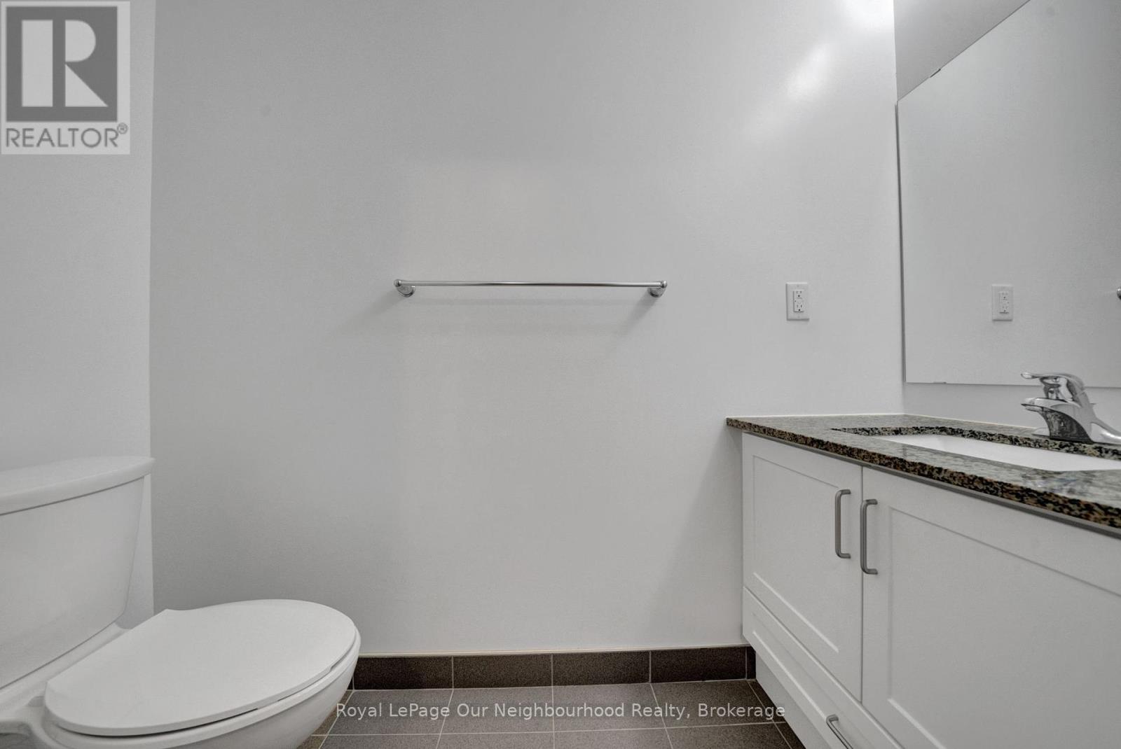 402 - 109 King Avenue E, Clarington (Newcastle), Ontario  L1B 1H3 - Photo 8 - E12465575