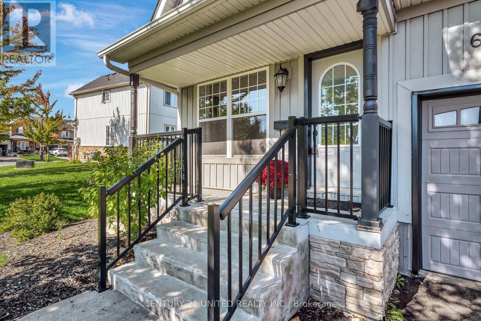 63 Fallingbrook Crescent, Kawartha Lakes (Lindsay), Ontario  K9V 0B3 - Photo 17 - X12465709