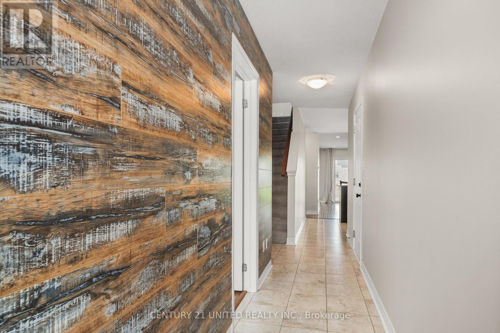 63 Fallingbrook Crescent, Kawartha Lakes (Lindsay), Ontario  K9V 0B3 - Photo 20 - X12465709