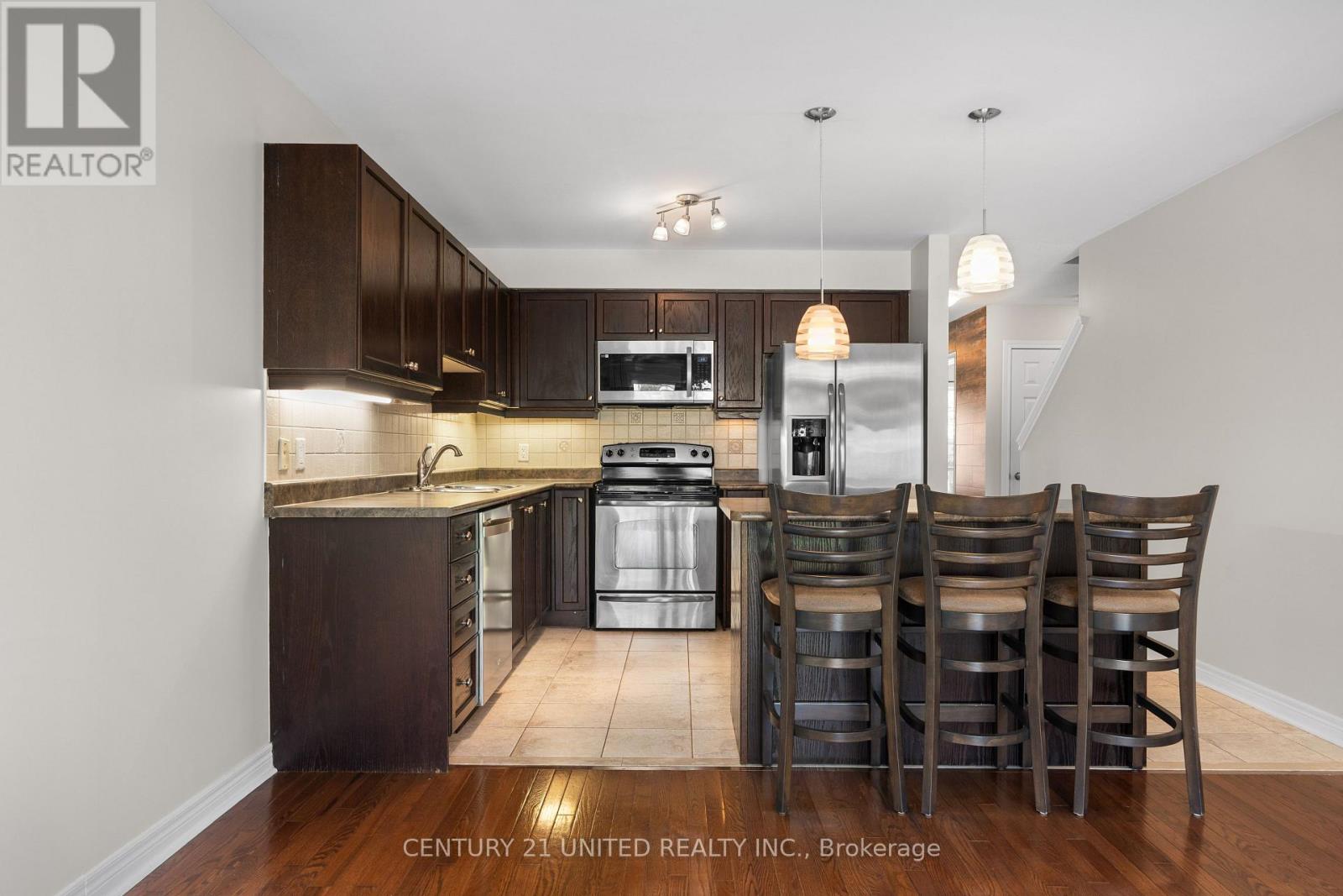 63 Fallingbrook Crescent, Kawartha Lakes (Lindsay), Ontario  K9V 0B3 - Photo 26 - X12465709