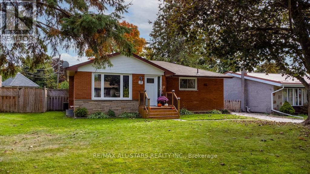 25 Maryknoll Avenue, Kawartha Lakes (Lindsay), Ontario  K9V 1A7 - Photo 2 - X12466084