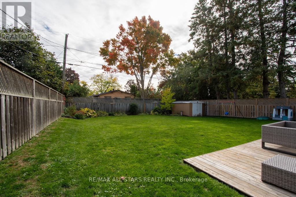 25 Maryknoll Avenue, Kawartha Lakes (Lindsay), Ontario  K9V 1A7 - Photo 38 - X12466084