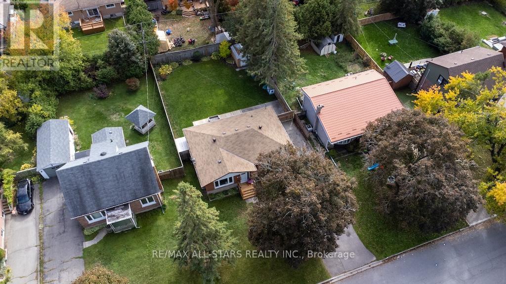 25 Maryknoll Avenue, Kawartha Lakes (Lindsay), Ontario  K9V 1A7 - Photo 40 - X12466084