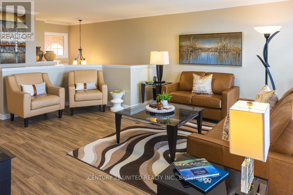 1019 Baker Street, Peterborough (Northcrest Ward 5), Ontario  K9H 7P7 - Photo 4 - X12466522