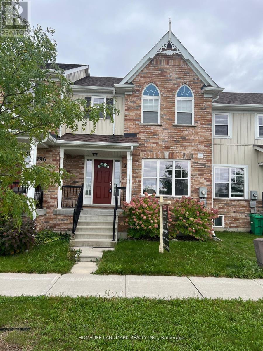 794 Broadway Boulevard, Peterborough (Northcrest Ward 5), Ontario  K9H 0H7 - Photo 1 - X12466345