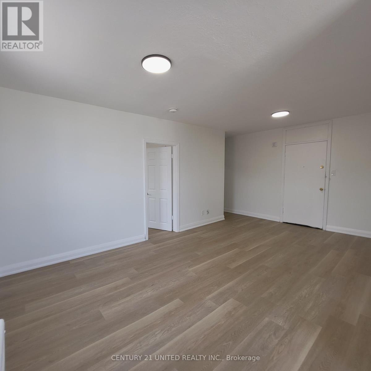 C - 409 Chambers Street, Peterborough (Town Ward 3), Ontario  K9H 3T9 - Photo 10 - X12466827