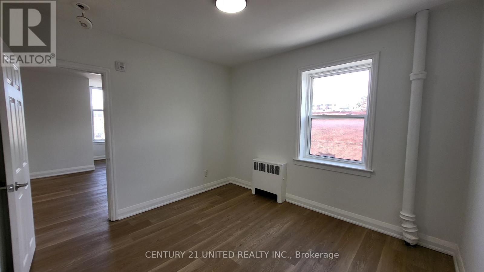 C - 409 Chambers Street, Peterborough (Town Ward 3), Ontario  K9H 3T9 - Photo 7 - X12466827