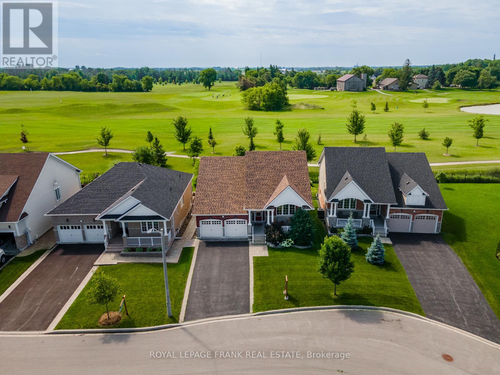 17 Logan Lane, Kawartha Lakes (Lindsay), Ontario  K9V 0L3 - Photo 3 - X12466860